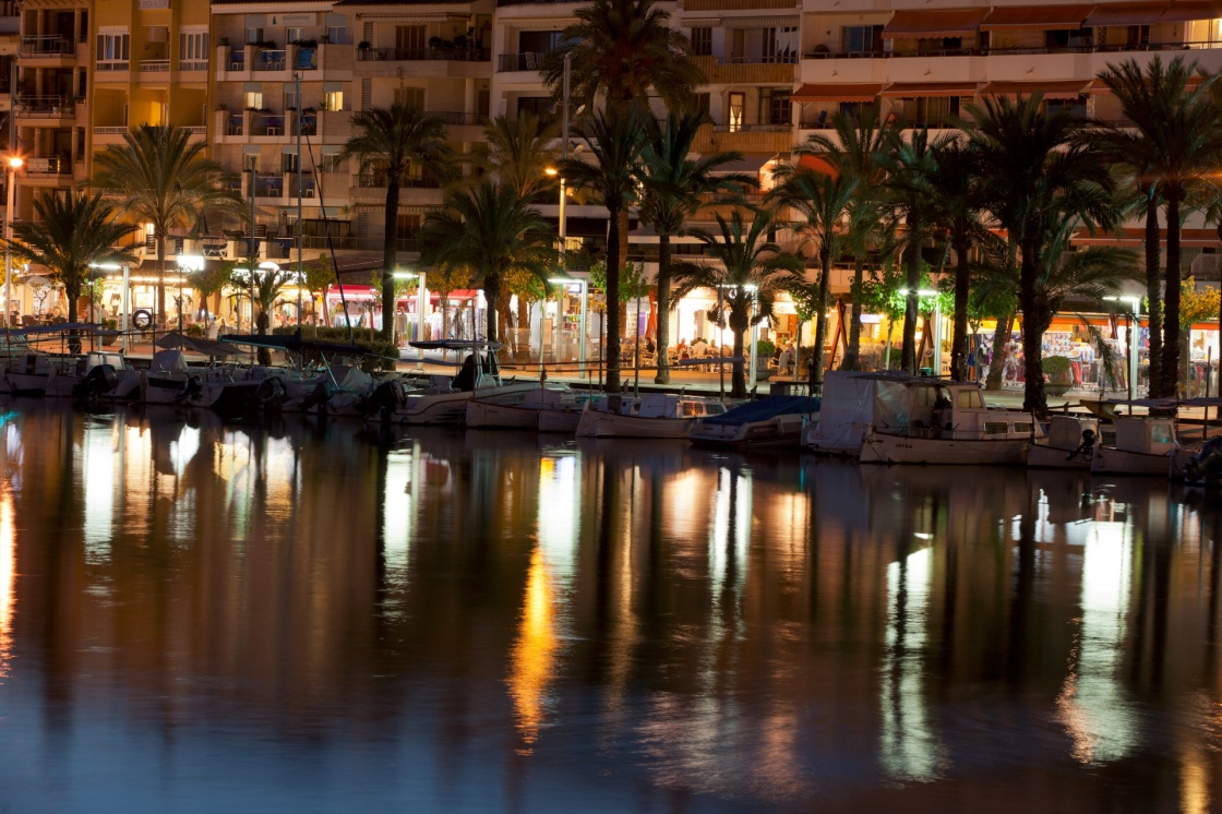 'Alcudia marina at night. Majorca, Spain' - Maiorca